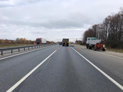 Под Рязанью грузовик задавил дорожного рабочего