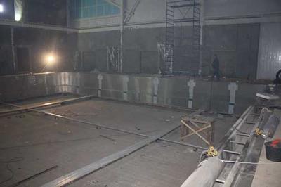 Ведутся внутренние отделочные работы в здании бассейна РязГМУ