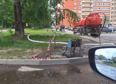 Рязанцы пожаловались на текущую канализацию в доме на Михайловском шоссе