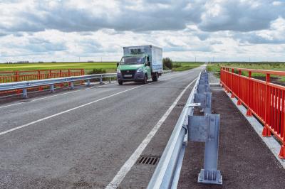 В Михайловском районе отремонтировали мост через реку Кудесну