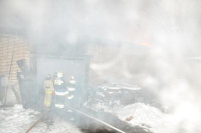 Сарай в Безлычном сгорел дотла