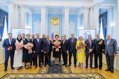 Рязанцам вручили медали в честь 10-летия воссоединения Крыма с Россией