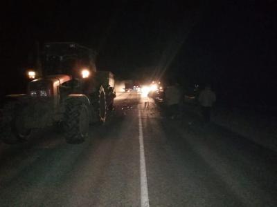 Близ Кораблино «десятка» врезалась в прицеп трактора, пострадали три человека