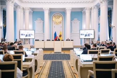 В Рязоблдуме обсудили эффективность мер соцподдержки семей с детьми и беременных женщин