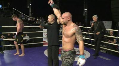 Рязанец успешно выступил на турнире по боевым смешанным единоборствам ММА