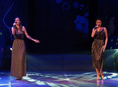 Студентки филфака РГУ взяли Гран-при с песней о свече