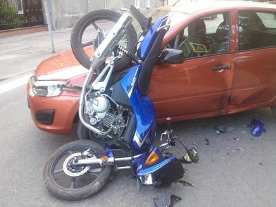 В Рязани Лада Калина не разминулась с мотоциклом