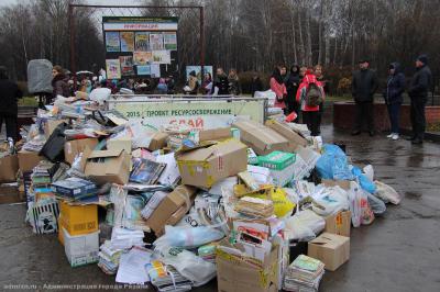 Чтобы спасти деревья, рязанцы сдали макулатуру