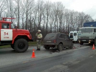 На рязанском участке М5 «Нива» врезалась в фуру
