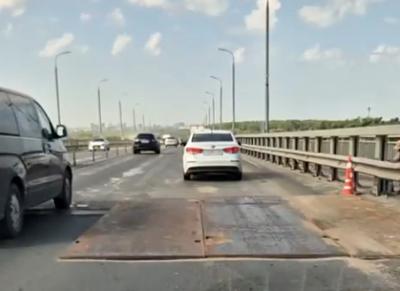 Мост через Оку под Рязанью отремонтировали железными плитами