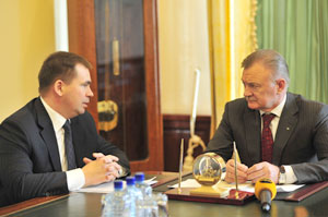 Олег Ковалёв попросил исполняющего обязанности главы рязанских налоговиков восстановить имидж ведомства