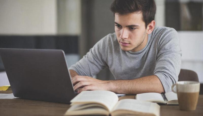 «Ростелеком Лицей» снова поможет подготовиться к «Диктанту Победы»