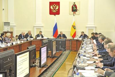 В органах госвласти Рязанского региона сократят число чиновников, занимающихся закупками