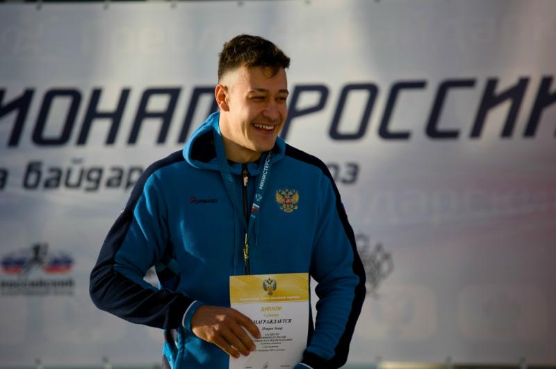 Рязанский каноист Захар Петров одержал победу на чемпионате и кубке России