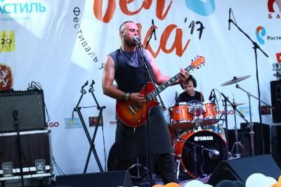 Почтовая улица объединила сотни рязанцев, желающих отметить День города с музыкой