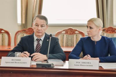 Аркадий Фомин обсудил вопросы реализации Стратегии государственной национальной политики до 2025 года