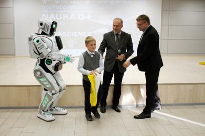 «Рельеф-Центр» наградил талантливых школьников на фестивале науки «РГУ. science»