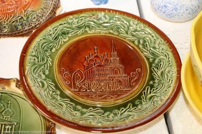 В Рязани представили сувениры с символикой новогодней столицы