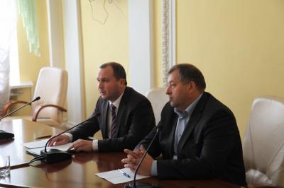 Олег Ковалёв полагает, что депутаты должны удовлетворить заявление Виталия Артёмова об отставке