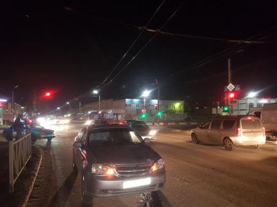 На улице Островского Chevrolet Lacetti сбил мужчину