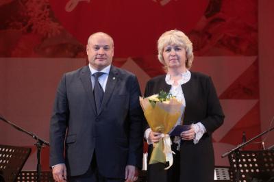 Учителей Рязанщины поздравили в областной филармонии