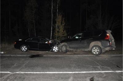 Mersedes Benz не разминулся на встречке с Lexus в Клепиковском районе