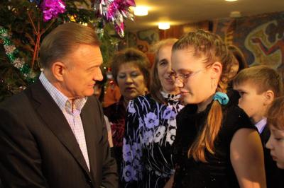 Олег Ковалёв посетил Губернаторскую ёлку