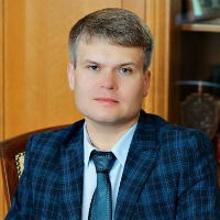 Глава администрации Рязани Олег Булеков поздравил женщин с праздником