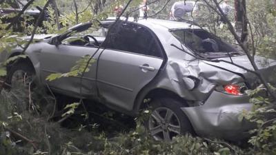 Близ Чучково Mazda слетела в кювет