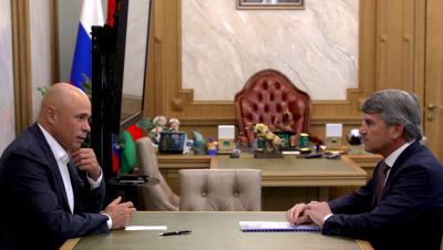 Игорь Артамонов и Игорь Маковский: «В современной энергетике необходимы новые подходы, технологии и модели управления»