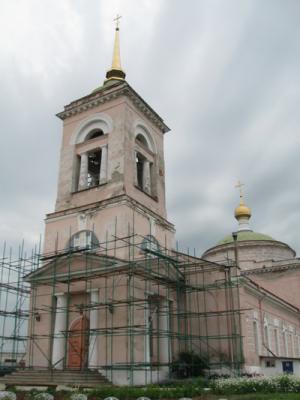 В Преображенском храме Рязани закончены работы по установке лесов на фасаде колокольни