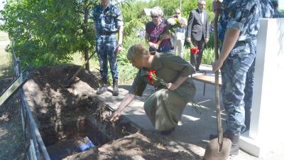 Близ Захарово захоронили останки погибших осенью 1941-го лётчиков и сапёра