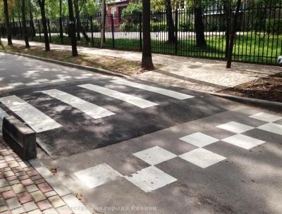 На дорогах у рязанских школ и детсадов установят искусственные неровности