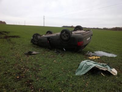 Нетрезвый рязанец сбил своим Audi A6 дорожный знак и опрокинулся в кювет