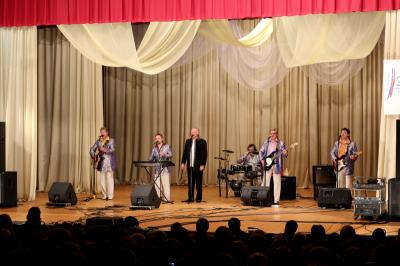 «Синяя птица» поздравила жительниц трёх районов области с 8 марта