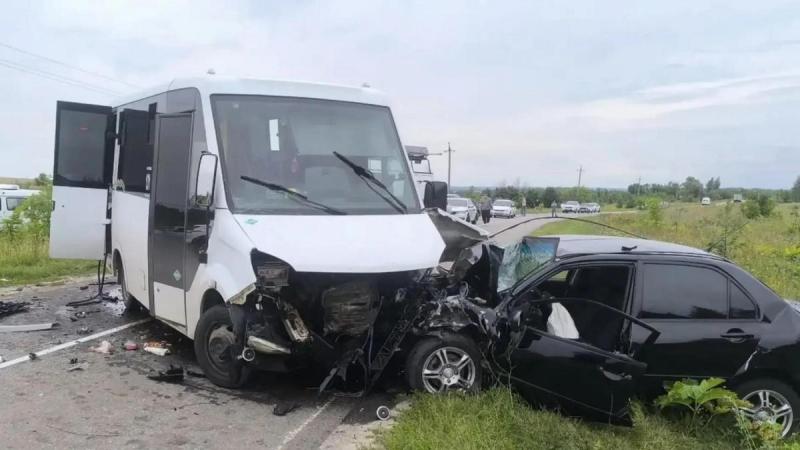 В ДТП в Скопинском округе один человек погиб и шестеро пострадали