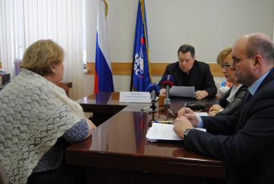 Андрей Макаров: «Приоритет при ремонте дворов надо отдавать тем, где жители софинансируют работы»