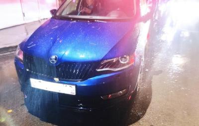 На улице Новаторов в Рязани Skoda Rapid сбила пенсионерку и ребёнка