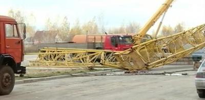 Ростехнадзор расследует причину падения башенного крана в Рязани