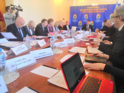 Губернатор предложил главам районам придумывать новые инструменты и формы для работы