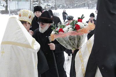 В честь Рождества Рязанскому митрополиту подарили панагию