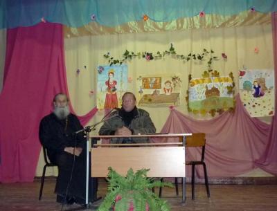 Лауреат премий Союза писателей России поделился жизненным опытом с воспитанницами рязанской колонии