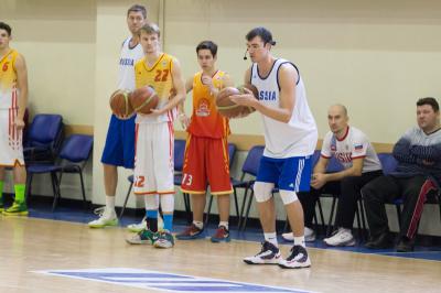 Юным рязанским баскетболистам дали урок «звёздные» наставники 