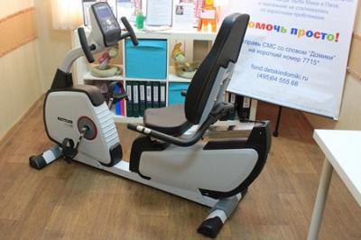 Юная рязанка получила долгожданный велотренажёр