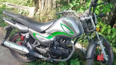 В Ермиши серьёзно пострадал байкер, врезавшийся в забор