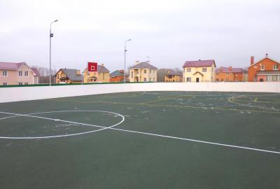 Рязанский район пополнился новой спортплощадкой