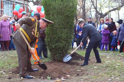 В Рязани посадили деревья дружбы