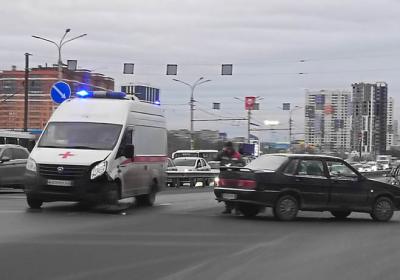 На Московском шоссе в Рязани карета «скорой» угодила в ДТП