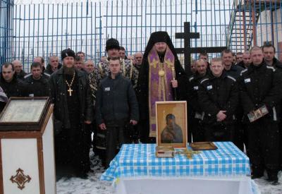 В рязанской ИК-5 освящены земля под строительство храма и крест