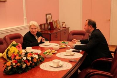 Андрей Кашаев почаёвничал с Натальей Солженицыной